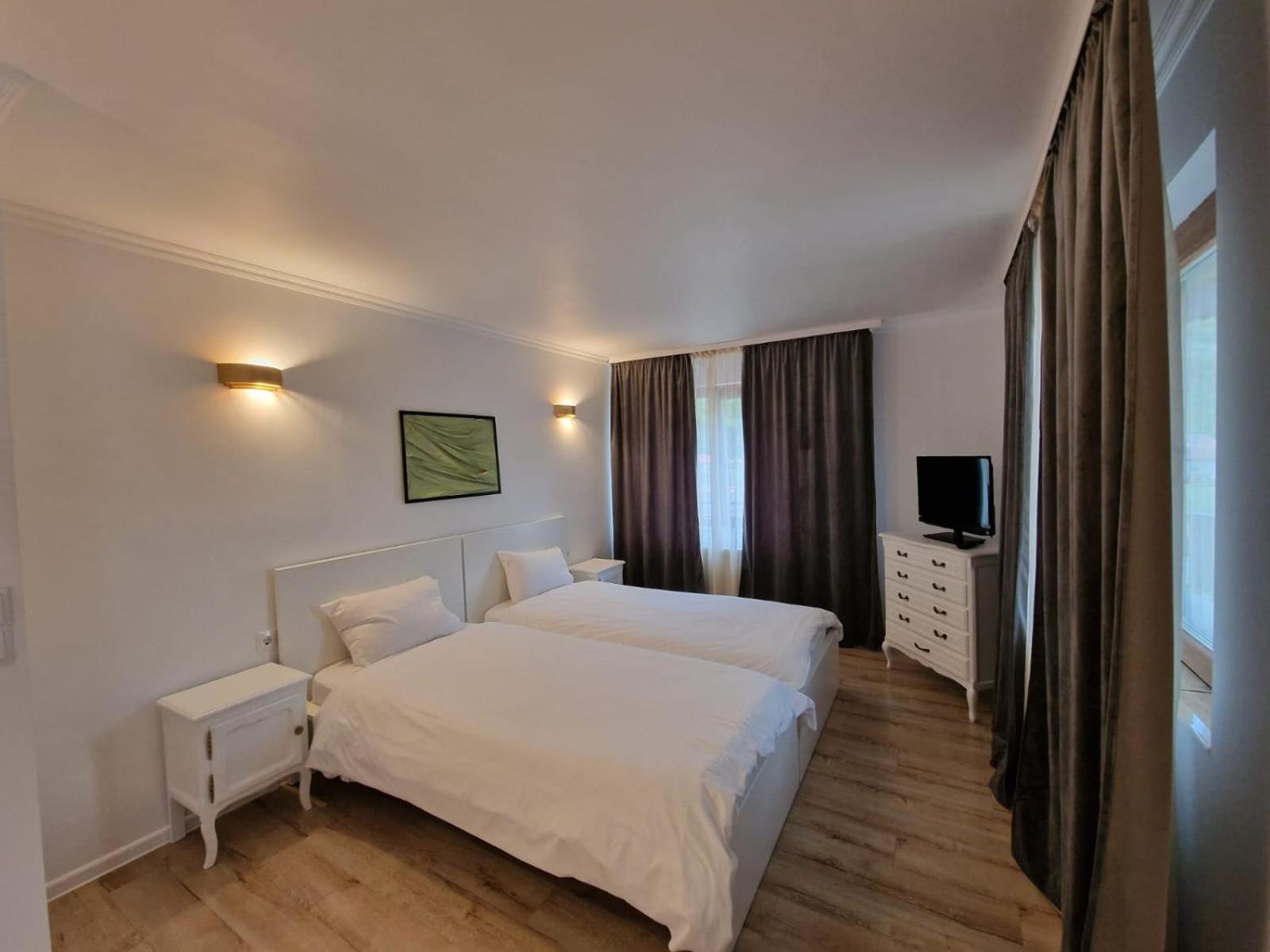 Guesthouse Magic Бэиле-Еркулане Экстерьер фото