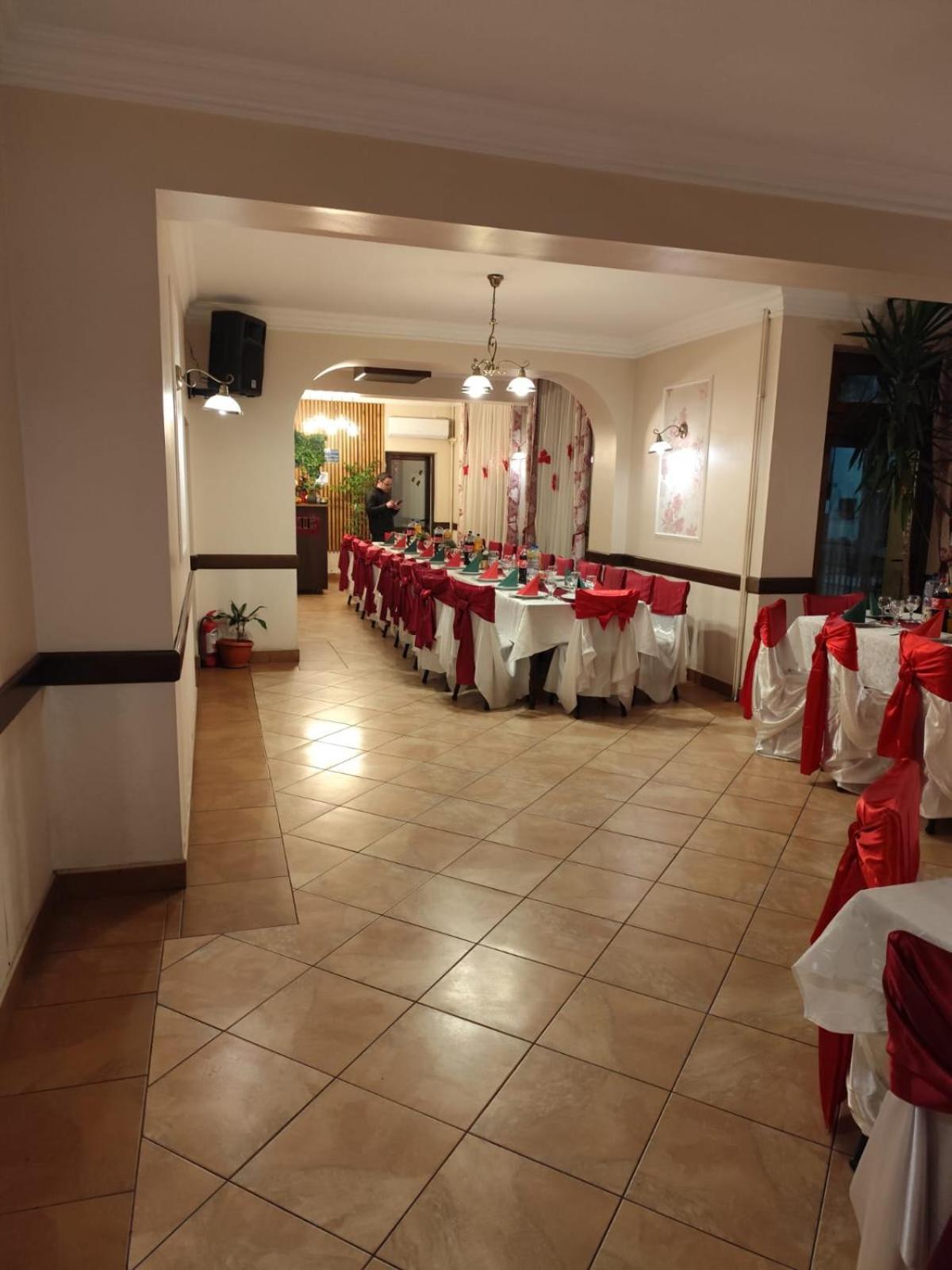 Guesthouse Magic Бэиле-Еркулане Экстерьер фото